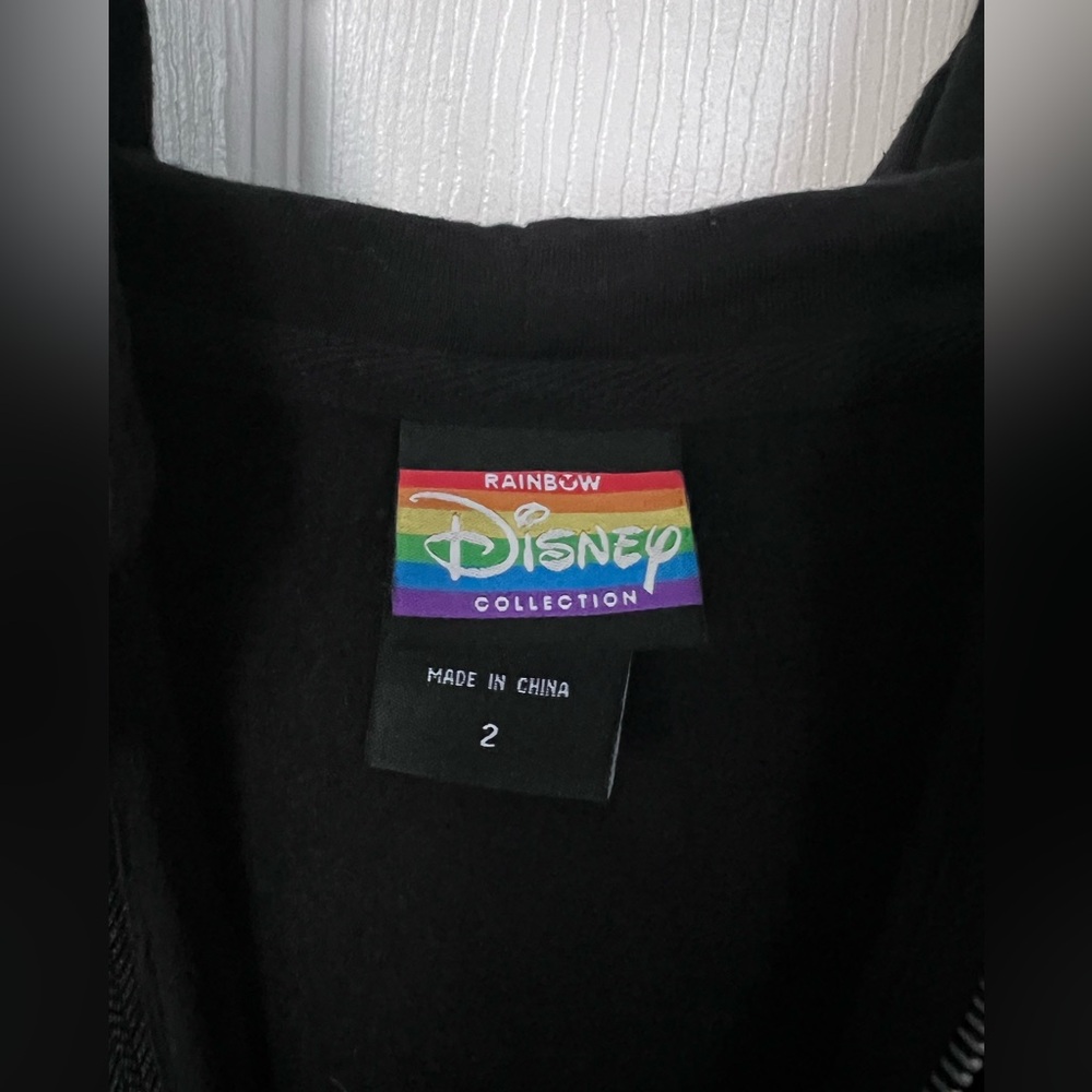 Torrid Disney zip up hooded jacket size 2 - Picture 6 of 7